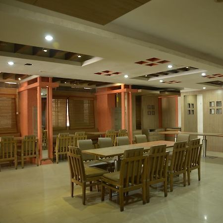 Hotel Sri Sai Krupa Hyderabad Luaran gambar