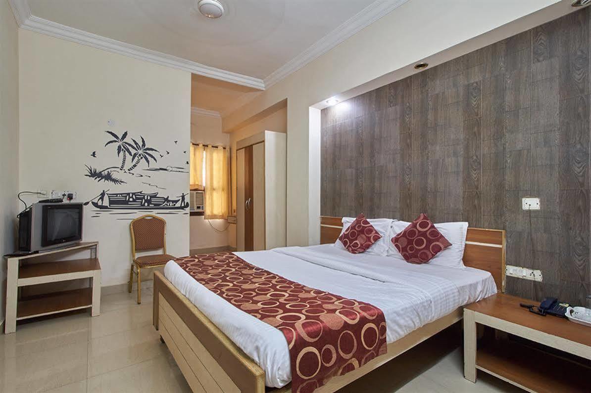Hotel Sri Sai Krupa Hyderabad Luaran gambar