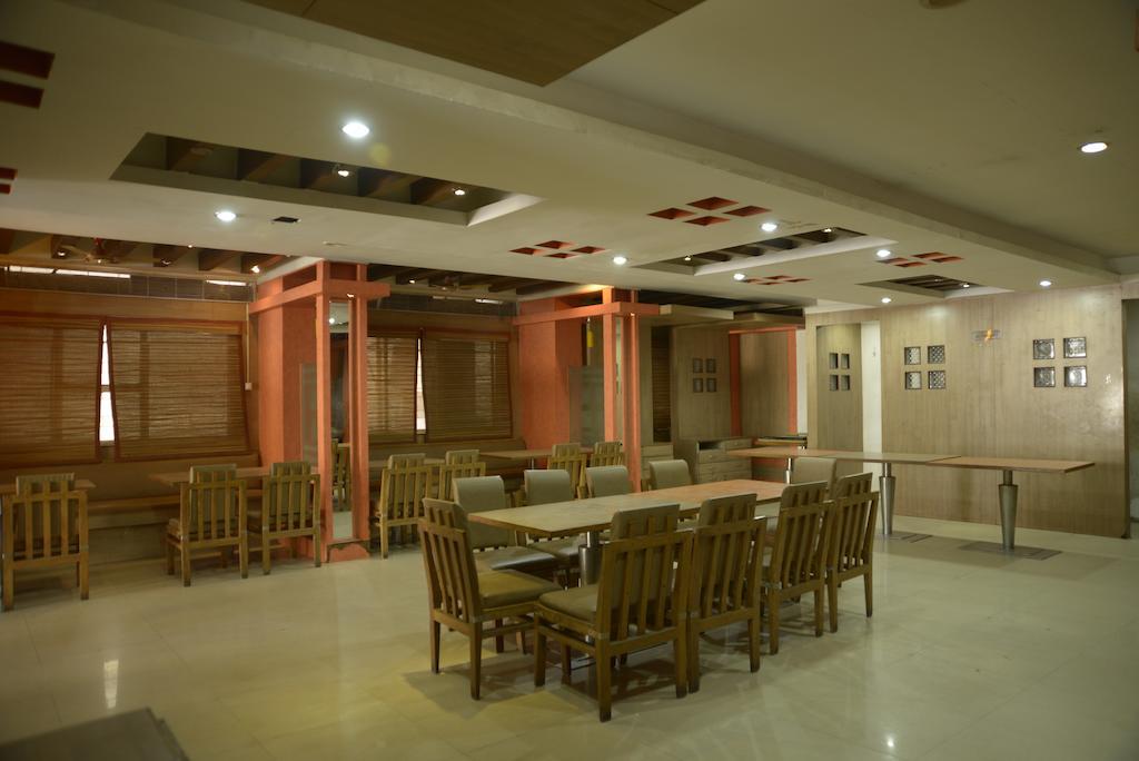 Hotel Sri Sai Krupa Hyderabad Luaran gambar